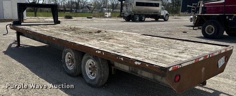 image for item DR7922 2004 Shop built equipment trailer