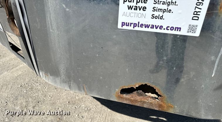 image for item DR7923 2000 Mack CH613 feed delivery truck