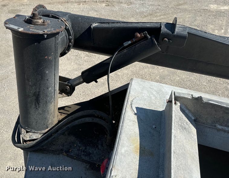 image for item DR7923 2000 Mack CH613 feed delivery truck