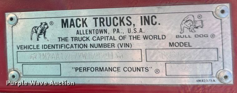image for item DR7923 2000 Mack CH613 feed delivery truck