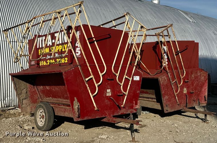 image for item DR7926 (2) Feed Train Gray Fox 145 creep feeders