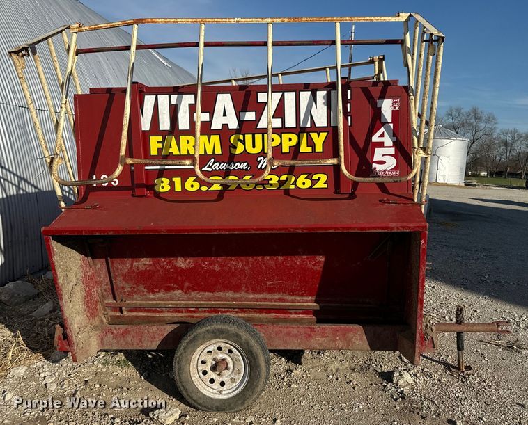 image for item DR7926 (2) Feed Train Gray Fox 145 creep feeders