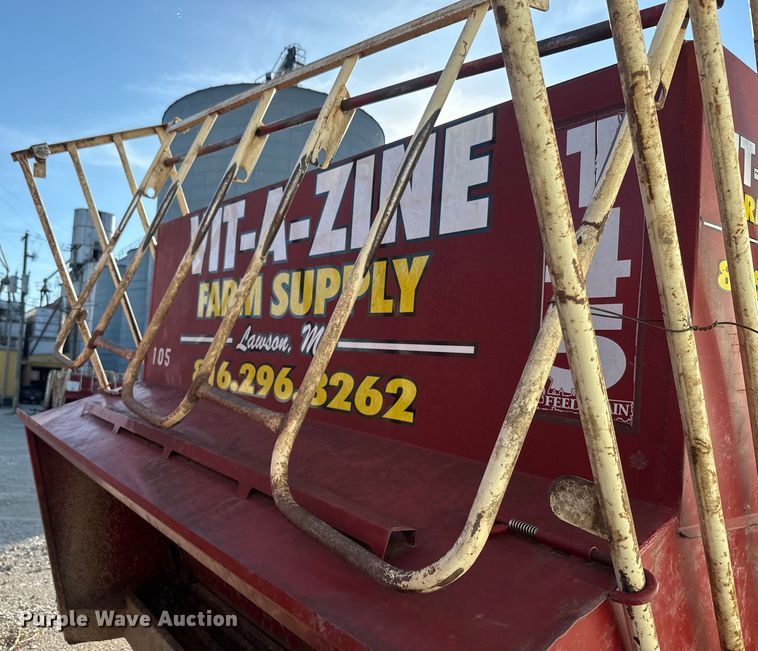 image for item DR7926 (2) Feed Train Gray Fox 145 creep feeders