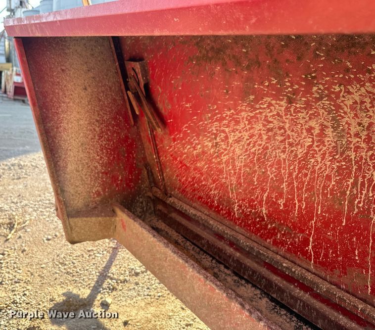 image for item DR7926 (2) Feed Train Gray Fox 145 creep feeders