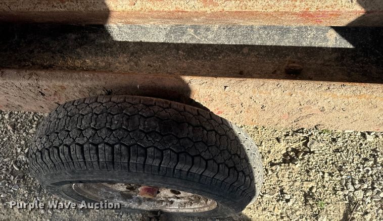 image for item DR7926 (2) Feed Train Gray Fox 145 creep feeders