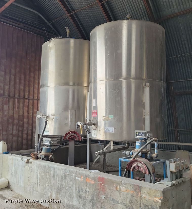 image for item DR7930 (2) stainless steel tanks