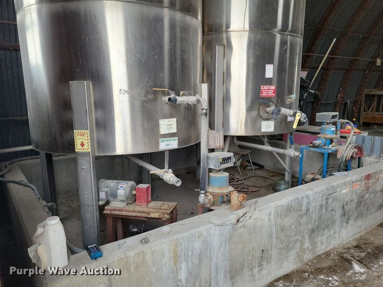 image for item DR7930 (2) stainless steel tanks