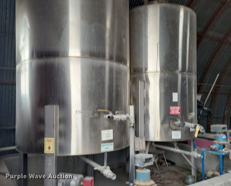 image for item DR7930 (2) stainless steel tanks