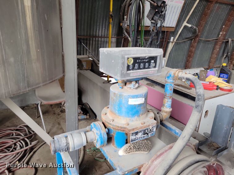 image for item DR7930 (2) stainless steel tanks