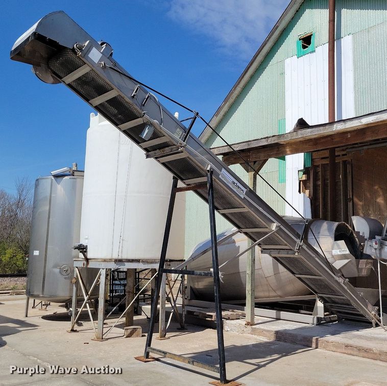 image for item DR7934 Adams  W-XX fertilizer mixer