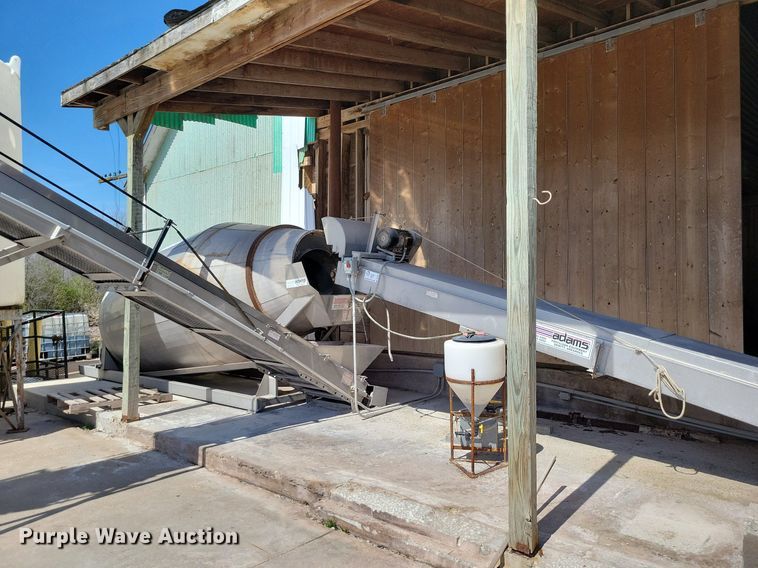 image for item DR7934 Adams  W-XX fertilizer mixer