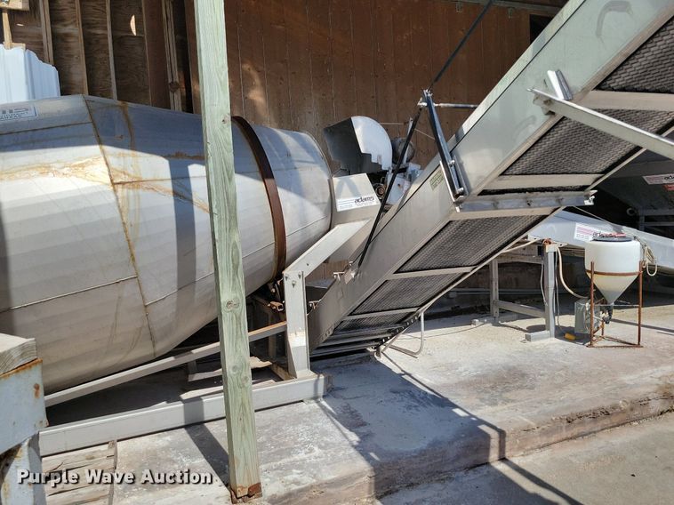 image for item DR7934 Adams  W-XX fertilizer mixer