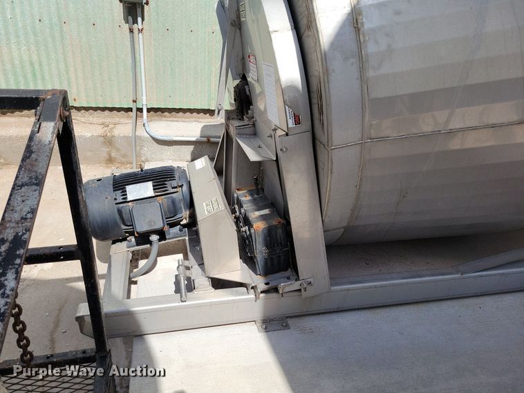 image for item DR7934 Adams  W-XX fertilizer mixer