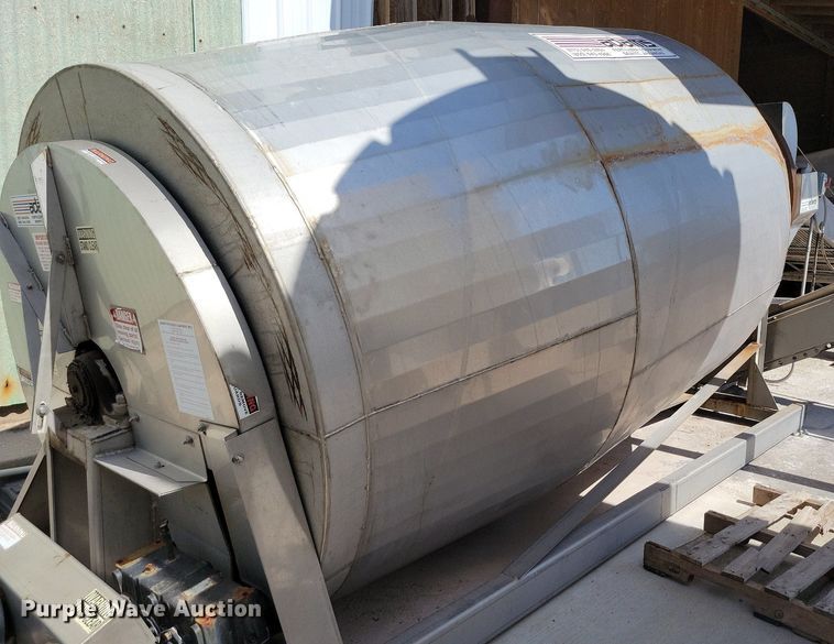 image for item DR7934 Adams  W-XX fertilizer mixer