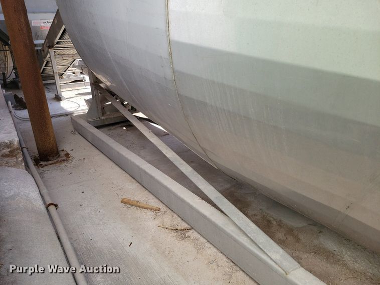 image for item DR7934 Adams  W-XX fertilizer mixer