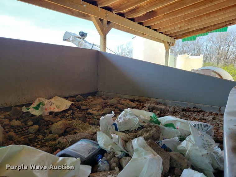 image for item DR7934 Adams  W-XX fertilizer mixer