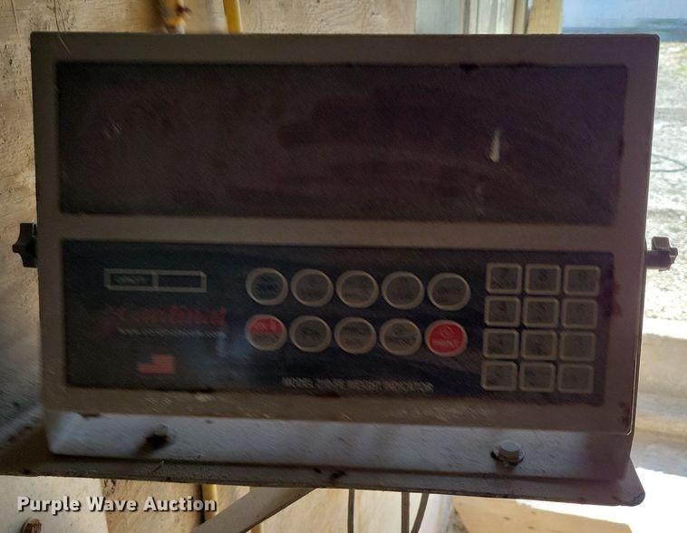 image for item DR7934 Adams  W-XX fertilizer mixer