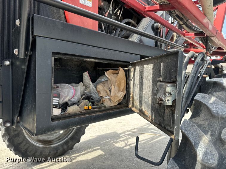 image for item DR7936 2009 Case IH Patriot 3330 sprayer