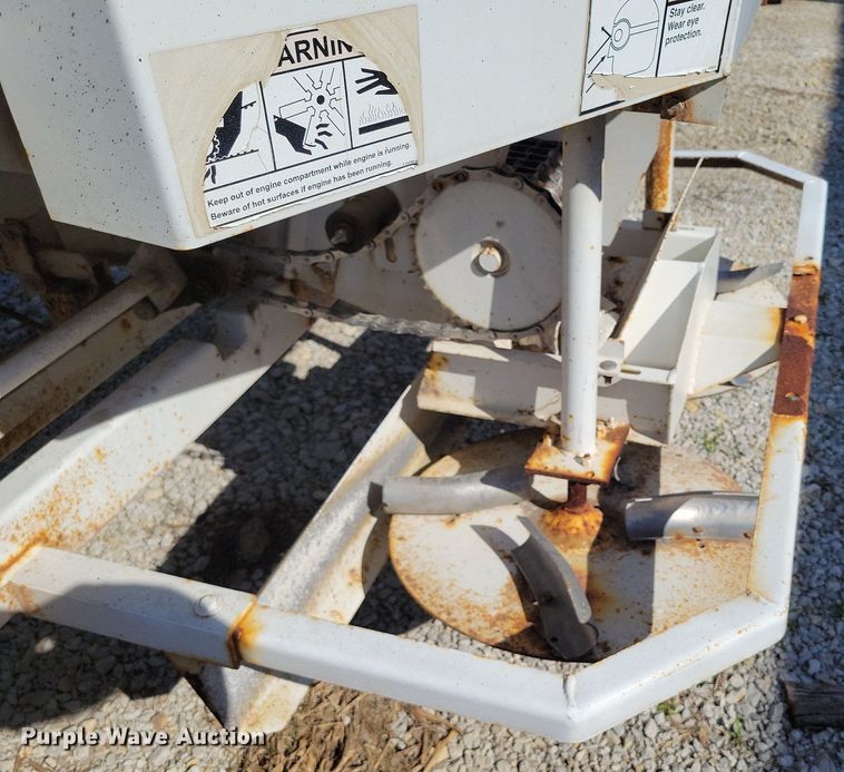 image for item DR7938 Willmar  Super 200 spreader