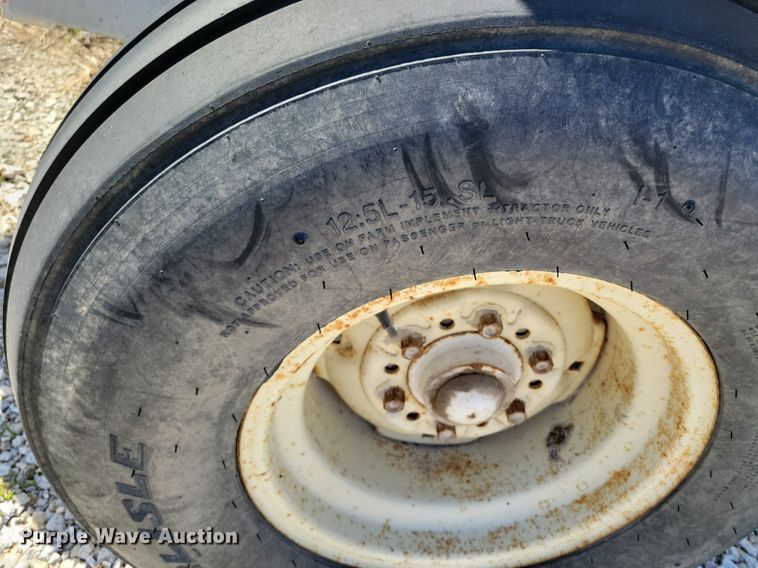 image for item DR7938 Willmar  Super 200 spreader