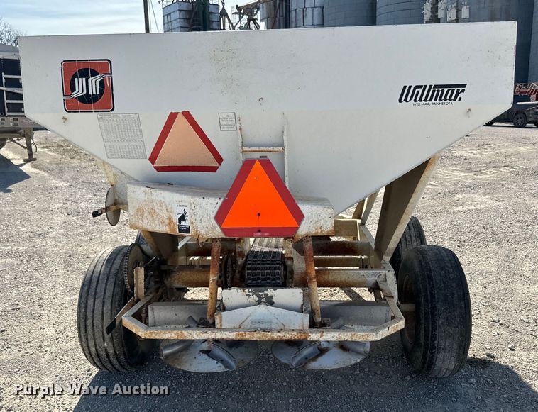 image for item DR7940 Wilmar 500 spreader