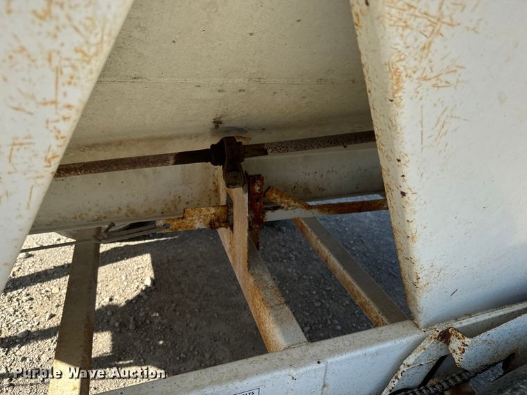 image for item DR7940 Wilmar 500 spreader