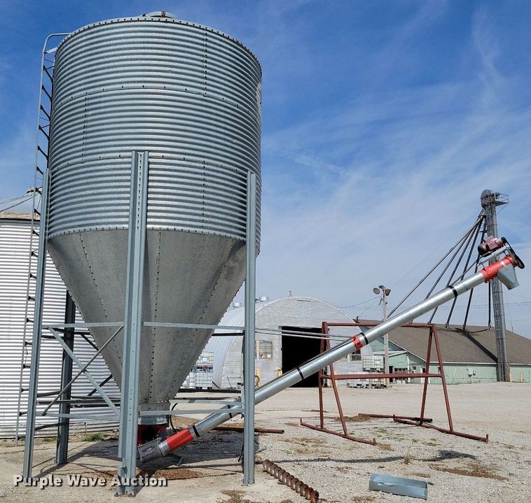 image for item DR7941 AP grain bin