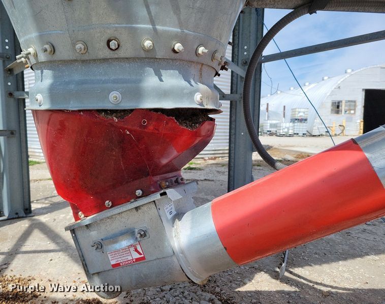 image for item DR7941 AP grain bin