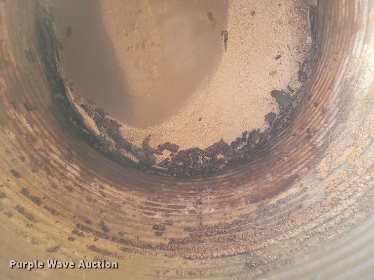 image for item DR7941 AP grain bin