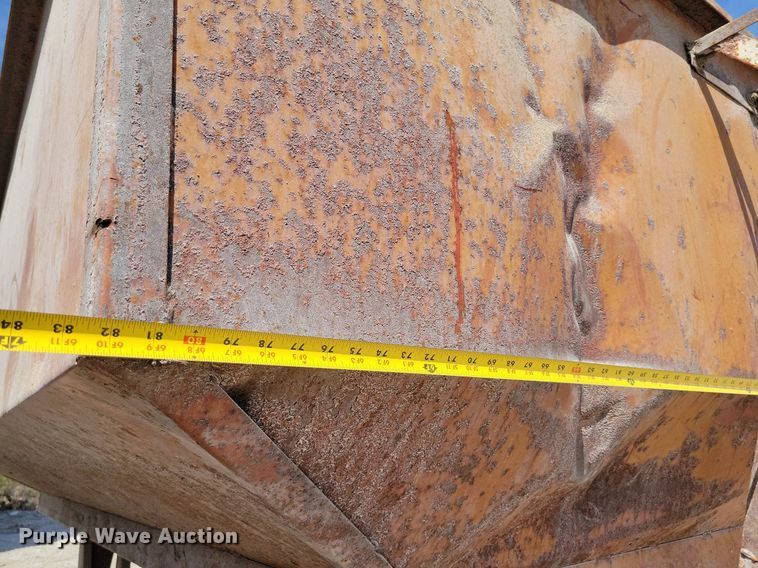 image for item DR7942 Gravity wagon