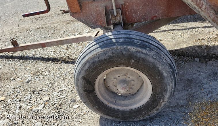 image for item DR7942 Gravity wagon