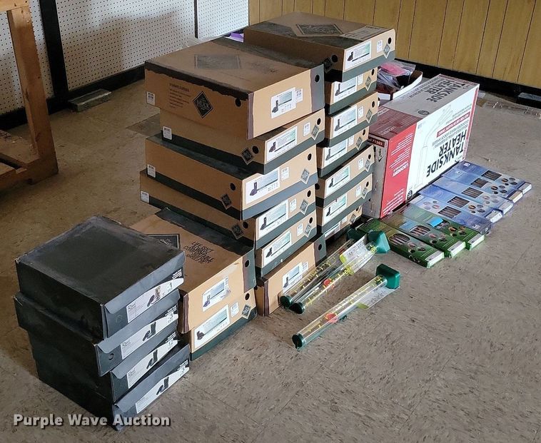 image for item DR7943 Tools