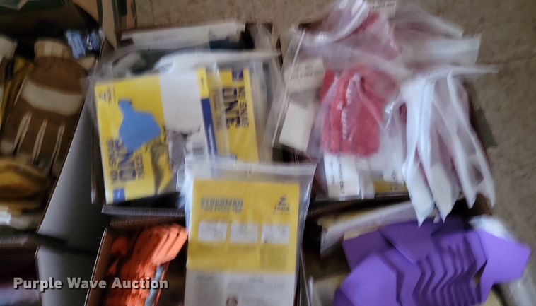 image for item DR7943 Tools