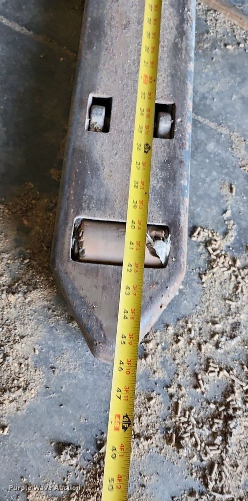 image for item DR7944 (2) pallet jacks