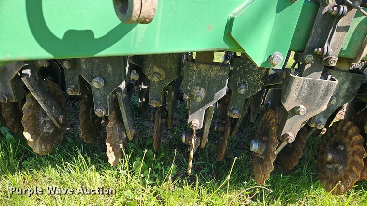 image for item DR8585 Great Plains 1005NG no-till grain drill