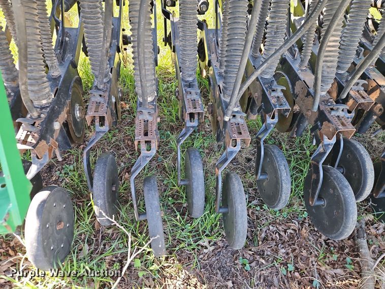 image for item DR8585 Great Plains 1005NG no-till grain drill