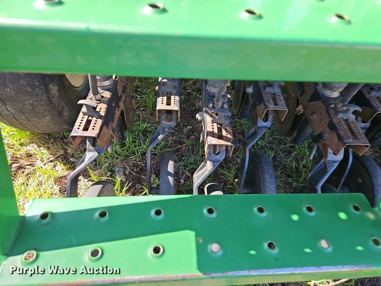 image for item DR8585 Great Plains 1005NG no-till grain drill