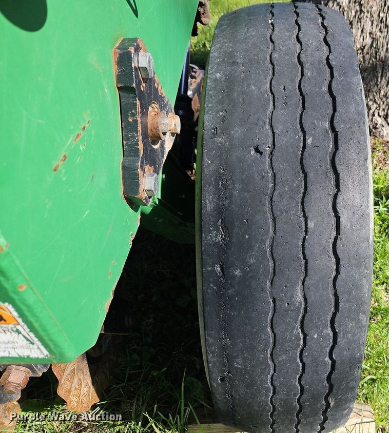 image for item DR8585 Great Plains 1005NG no-till grain drill