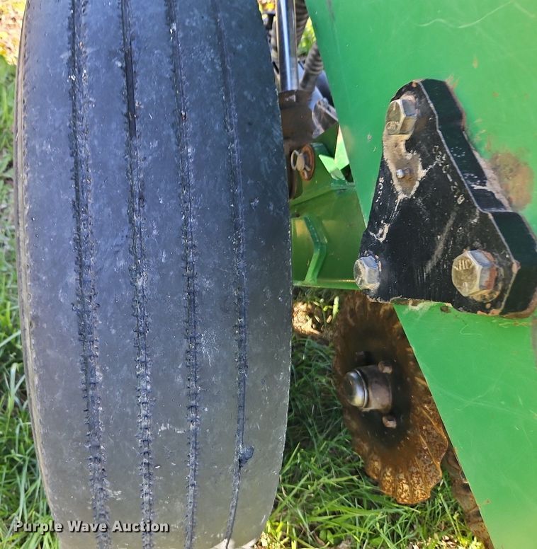 image for item DR8585 Great Plains 1005NG no-till grain drill