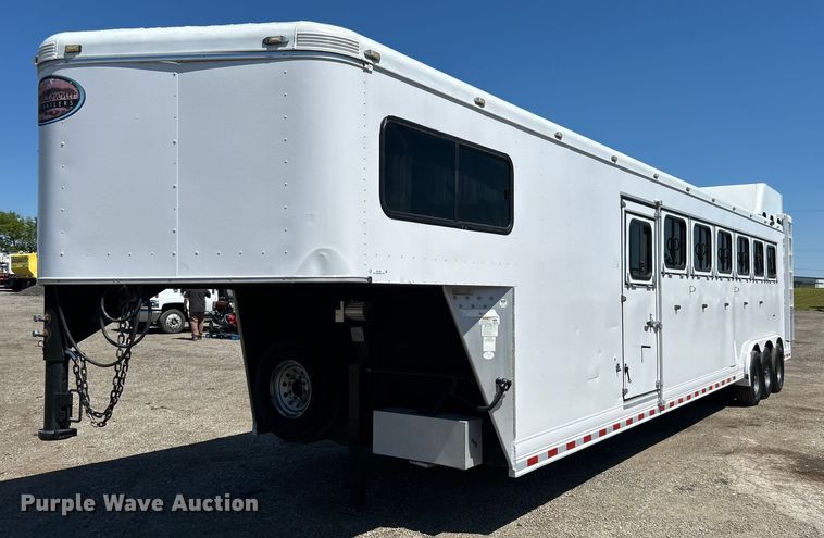 image for item EG1450 2008 Sundowner Trailers, Inc. horse trailer