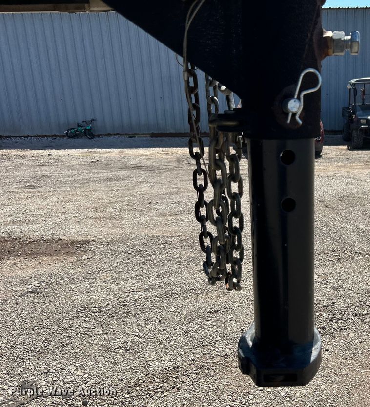 image for item EG1450 2008 Sundowner Trailers, Inc. horse trailer