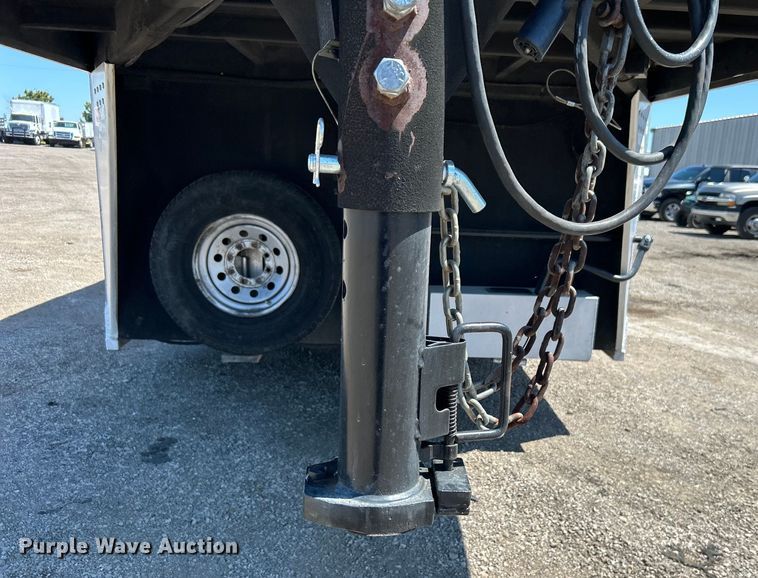 image for item EG1450 2008 Sundowner Trailers, Inc. horse trailer