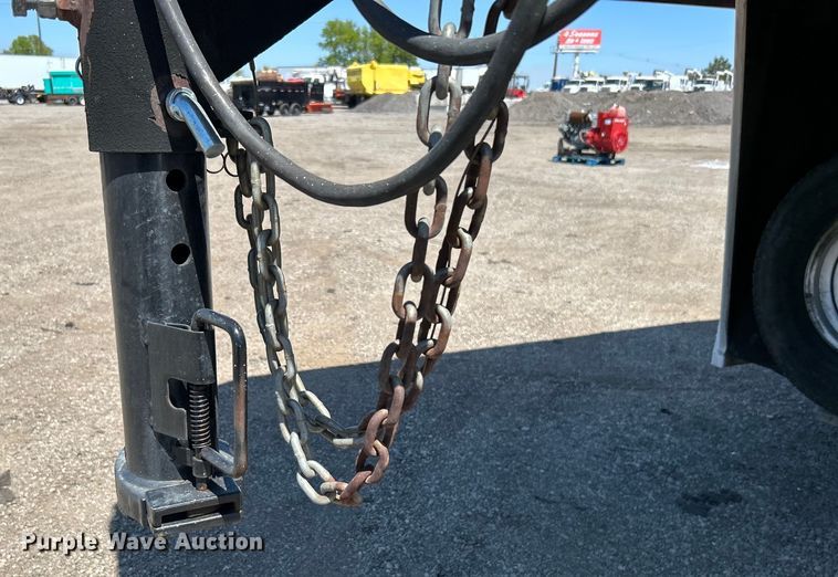 image for item EG1450 2008 Sundowner Trailers, Inc. horse trailer