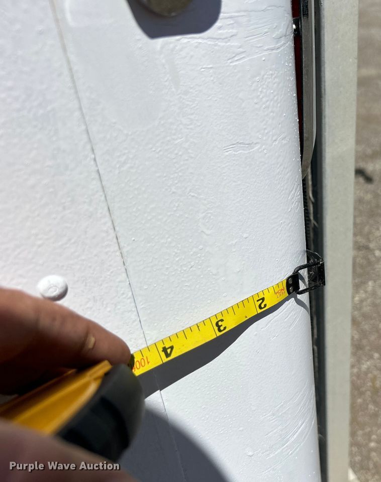 image for item EG1450 2008 Sundowner Trailers, Inc. horse trailer