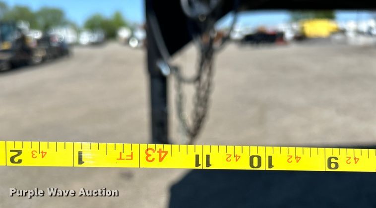 image for item EG1450 2008 Sundowner Trailers, Inc. horse trailer