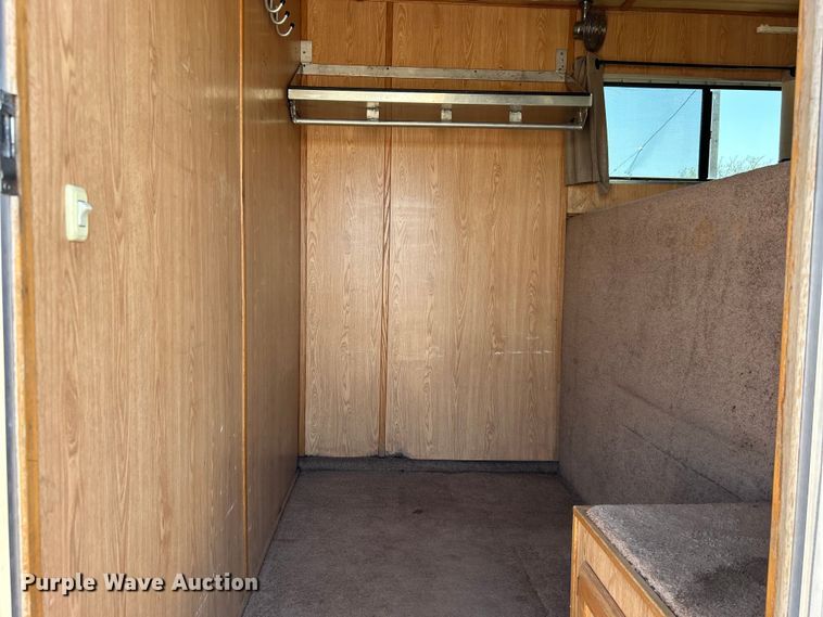 image for item EG1450 2008 Sundowner Trailers, Inc. horse trailer