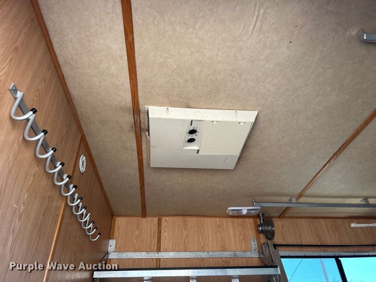 image for item EG1450 2008 Sundowner Trailers, Inc. horse trailer