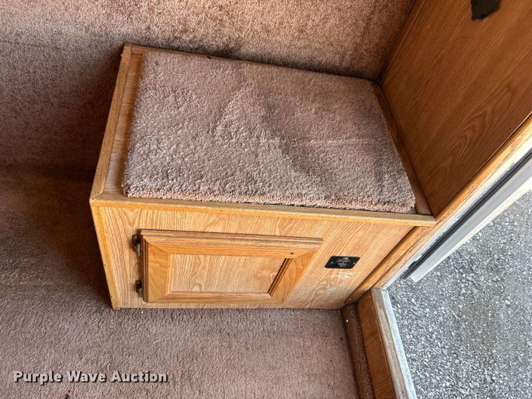 image for item EG1450 2008 Sundowner Trailers, Inc. horse trailer