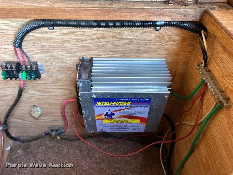 image for item EG1450 2008 Sundowner Trailers, Inc. horse trailer