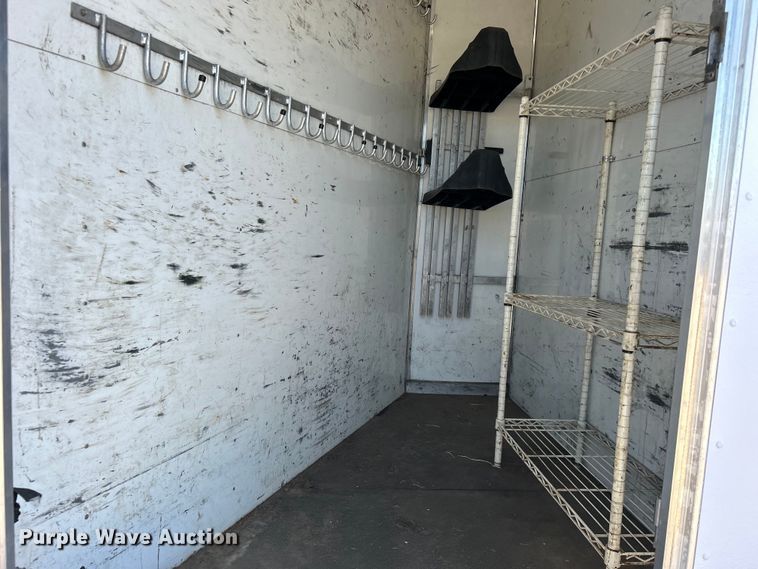 image for item EG1450 2008 Sundowner Trailers, Inc. horse trailer